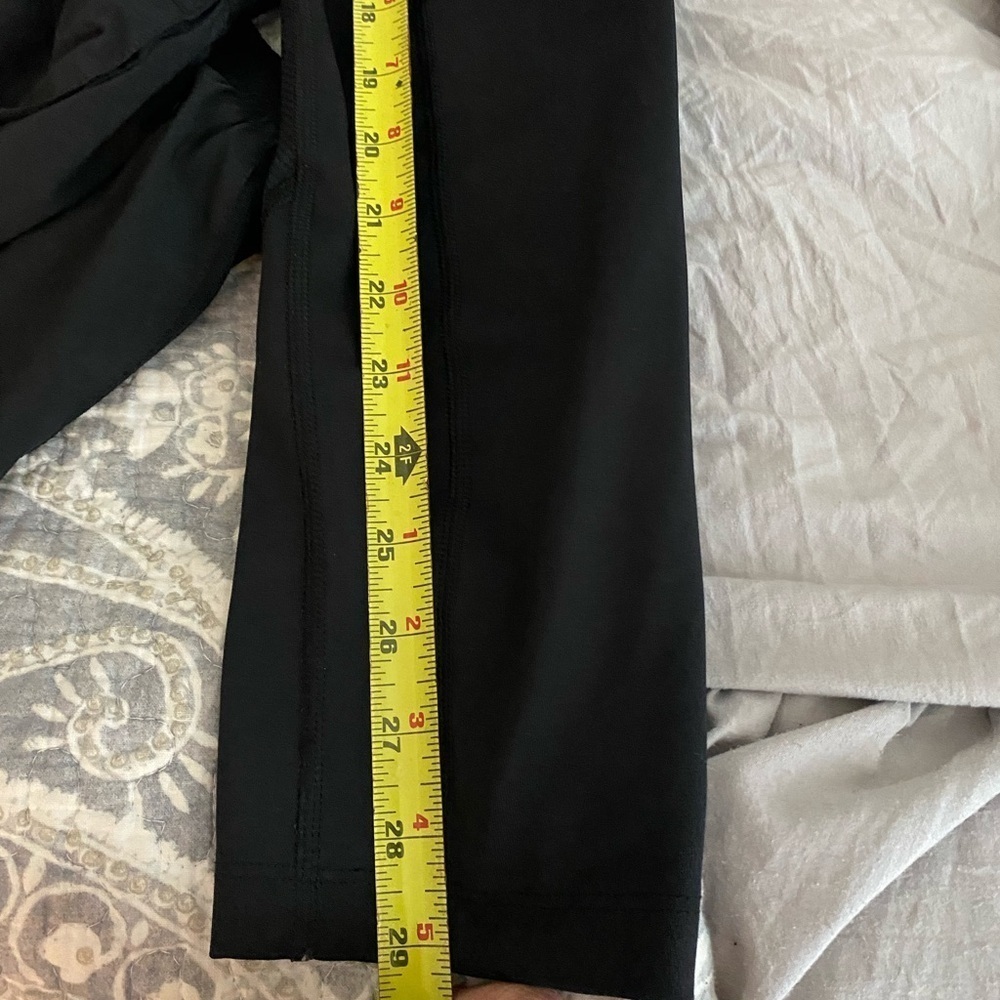 Black Nike leggings size medium - Picture 7 of 8